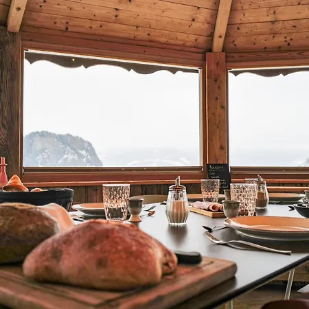 4 Saisons With Jacuzzi - *