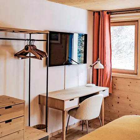 4 Saisons With Jacuzzi - Ovronnaz