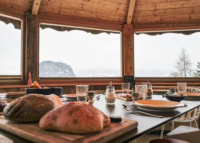 4 Saisons With Jacuzzi - *