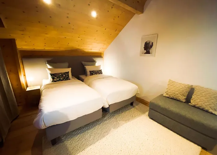 4 Saisons With Jacuzzi - *