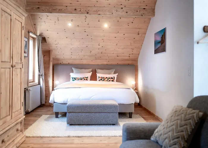 4 Saisons With Jacuzzi - *